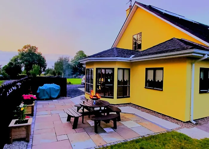 Yellow House Дом отдыха