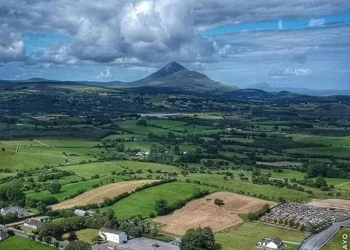 Yellow House * Westport